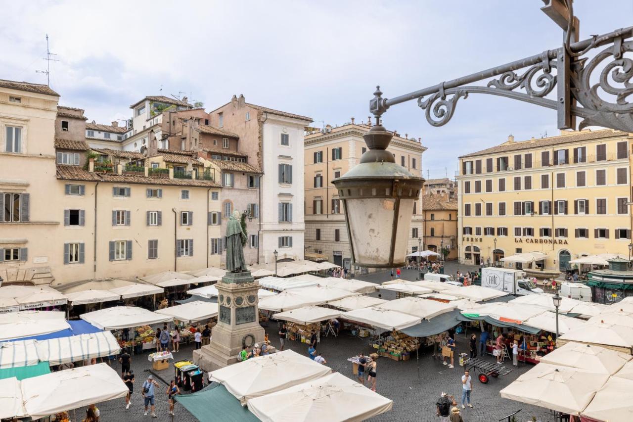 Modern Apartment In Campo De Fiori Rome Exterior photo