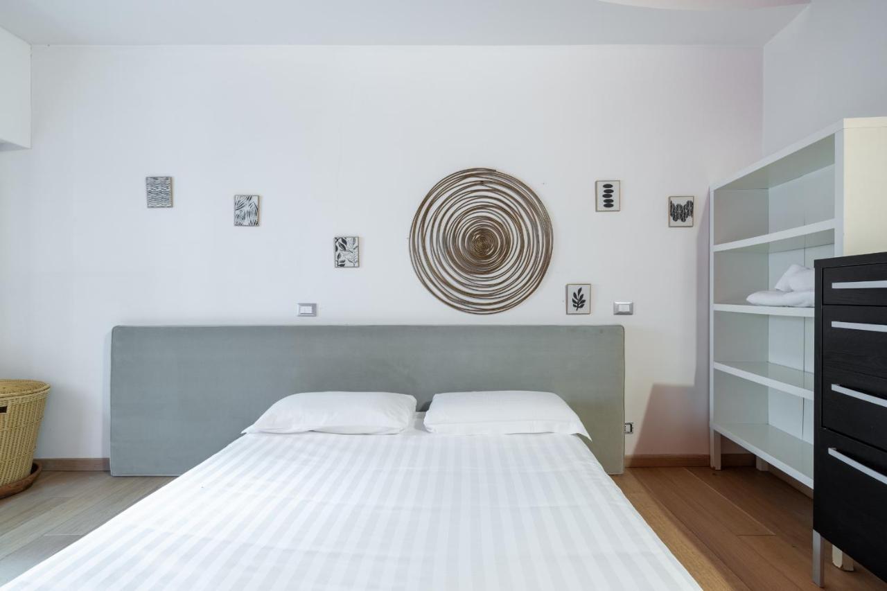 Modern Apartment In Campo De Fiori Rome Exterior photo